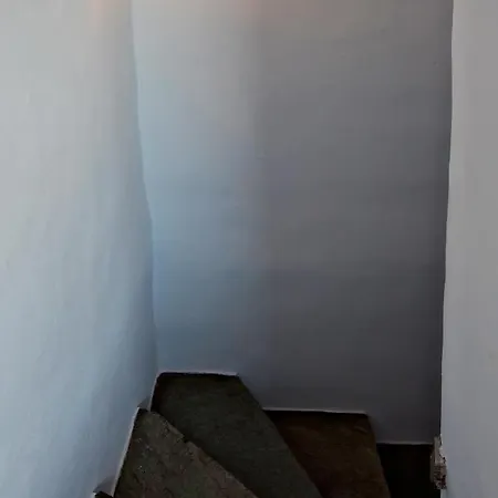 Triantaros Habitart