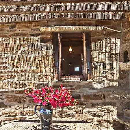 Triantaros Habitart Villa *