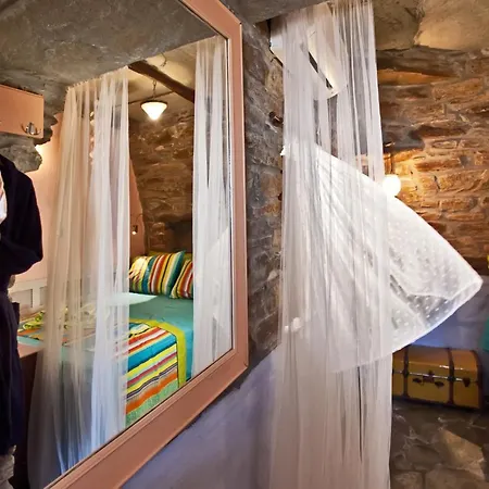 Triantaros Habitart Triandáros