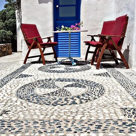 Triantaros Habitart Villa *