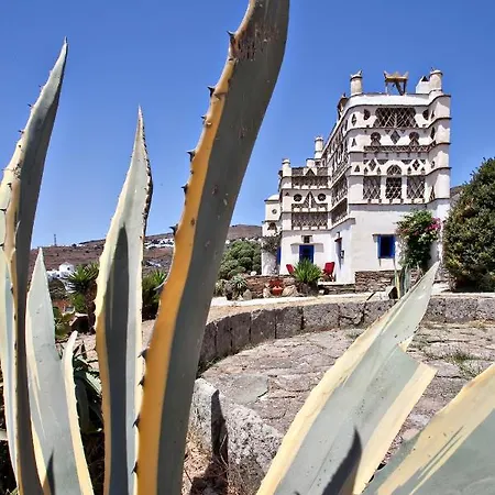 Triantaros Habitart Villa *
