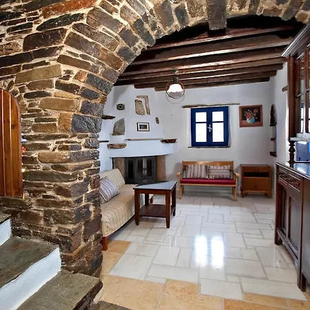 Triantaros Habitart *